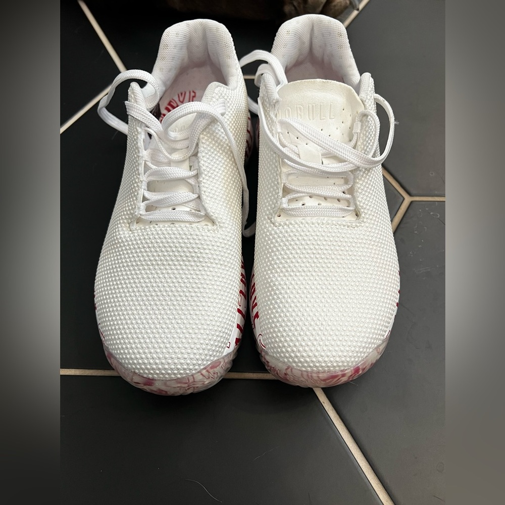 NoBull Women’s ALL LOVE Trainer + in white size 7